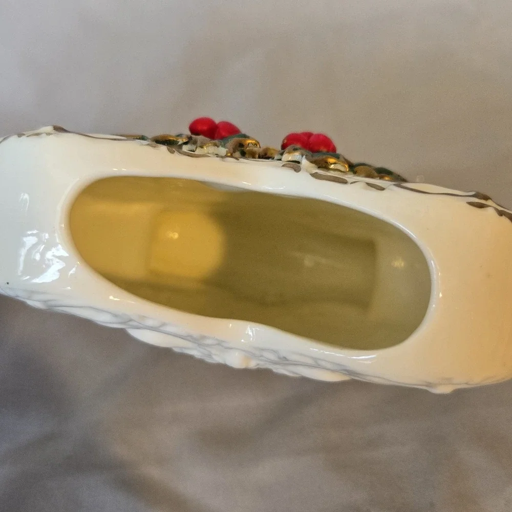 Vintage Christmas Heart Shaped Ceramic Planter Vase Holly Berries Gold Trim